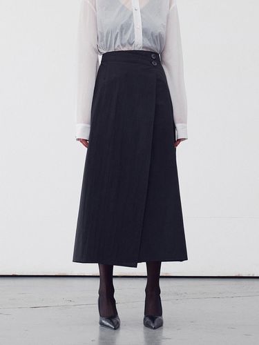 Asymmetric Hem Wrap Midi Skirt - RE RHEE - Modalova