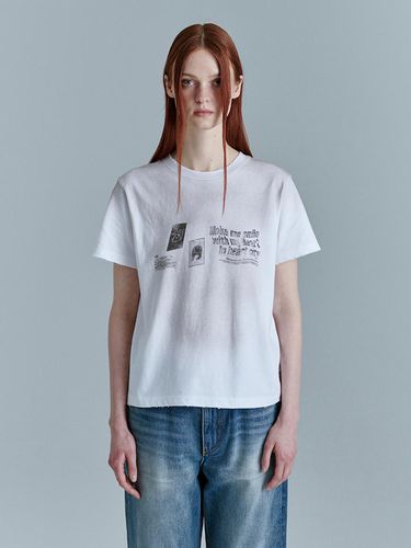 Vintage Spray Essential T-Shirt () - MARGESHERWOOD - Modalova