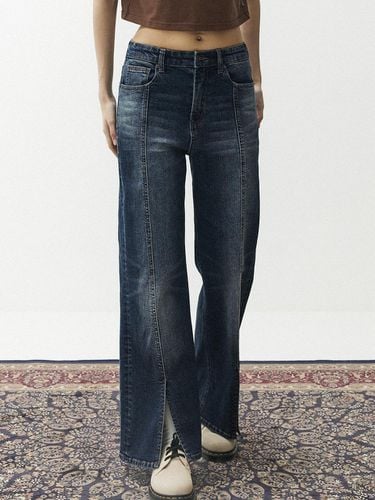 Slit Flare Fit Fade Wash Denim Pants - MAGOODGAN - Modalova