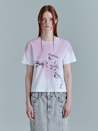 Vintage Spray Ribbon T-Shirt - MARGESHERWOOD - Modalova