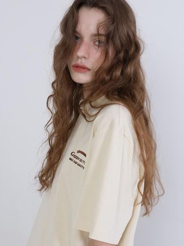 Needlework Logo T-shirt_Beige - GREENBUTTER - Modalova