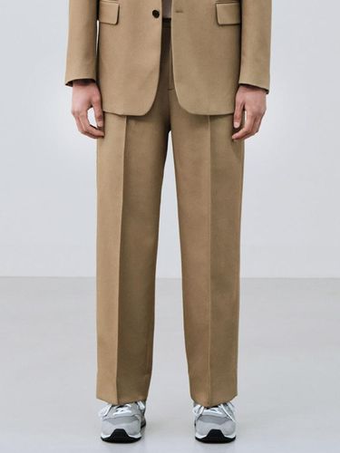 Bold Twill Wide Fit Slacks_Beige - STCO - Modalova