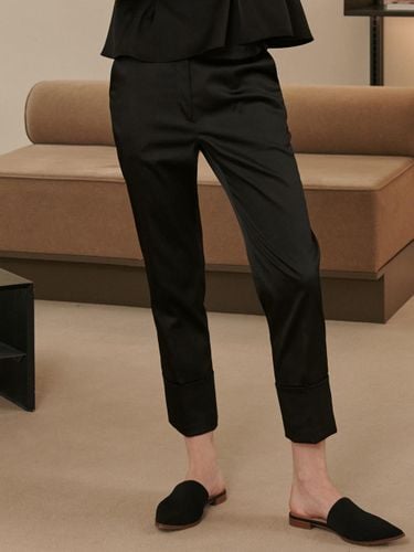 Satin Straight-fit Cropped Pants [] - HIBISCUS BLOOM - Modalova