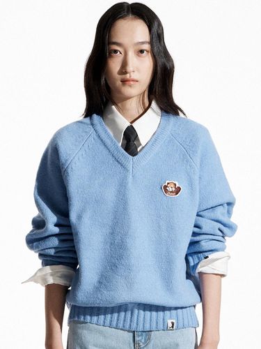 Lesser Panda Face Logo V-neck Knit Top_Baby Blue - COQUET - Modalova