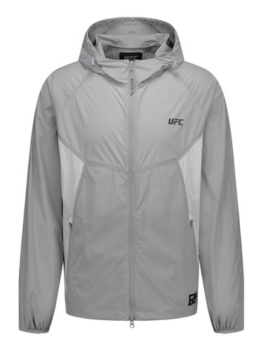 UFC Feather Regular Fit Light Jacket_Gray - UFCSPORT - Modalova