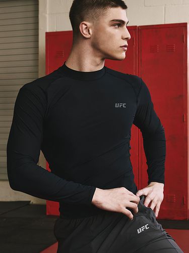 UFC Tension Muscle Fit Long Sleeve T-shirt_Black - UFCSPORT - Modalova