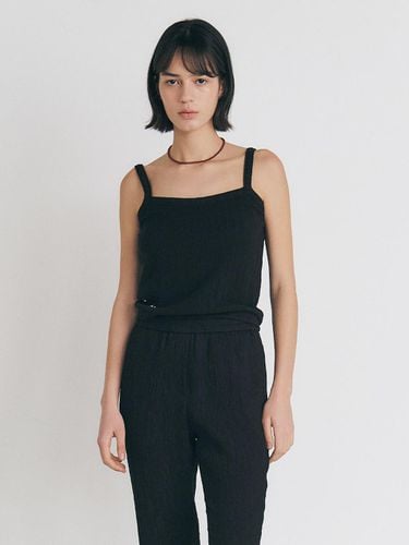 Square Neck Ribbed Sleeveless Top_Black - MANNON - Modalova