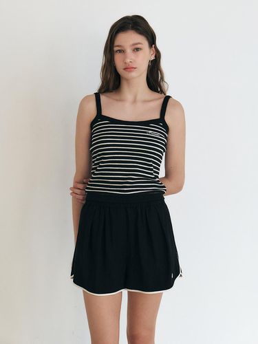 Contrast Rib Stripe Sleeveless Top - MANNON - Modalova