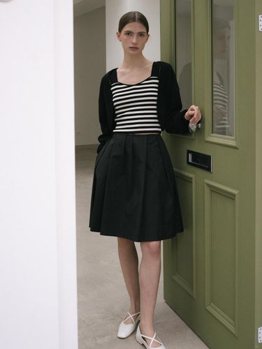 Asymmetrical Tuck Skirt_2 Colors - octette - Modalova