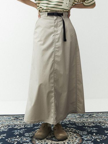 Nylon Belt Maxi Skirt - Beige - MAGOODGAN - Modalova