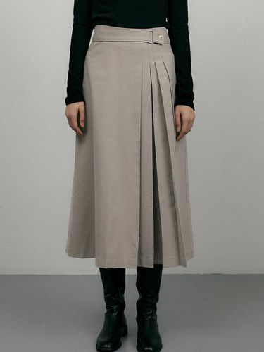 Belt Side Pleated Skirt - ourcomos - Modalova