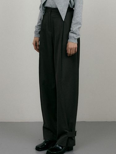 Button 2-way Wool Pants_Taupe Brown - ourcomos - Modalova