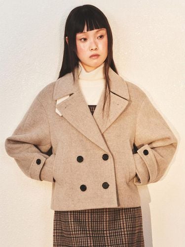 Signature Cropped Pea Coat - Beige - kuho plus - Modalova