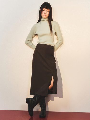 Asymmetrical Midi Skirt - Brown - kuho plus - Modalova