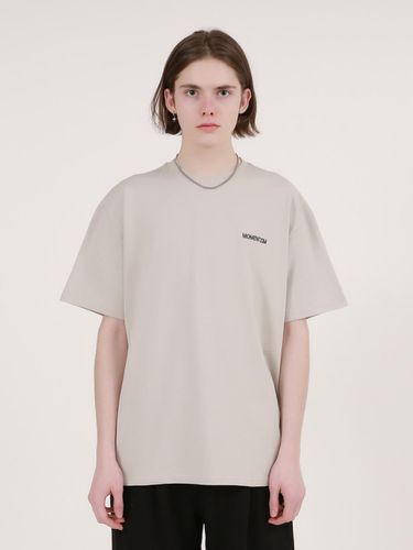 Essential Logo T-shirt_Beige - MOMENTISM - Modalova