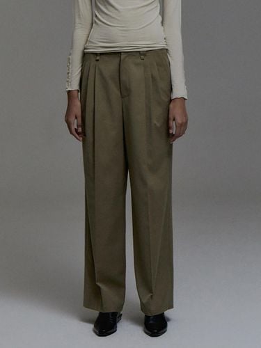 Wool Pintuck Pants (Beige) - THE RYE - Modalova