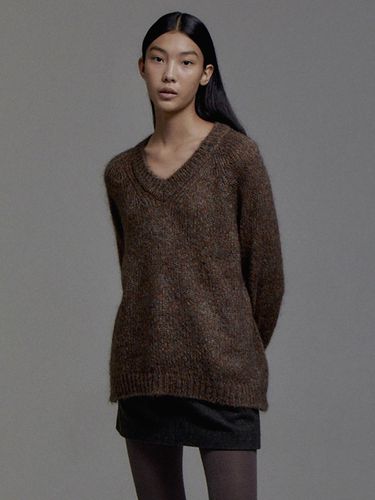 Blended V-neck Knit (Brown) - THE RYE - Modalova