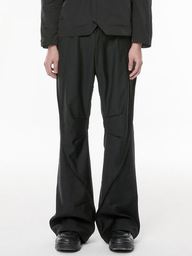 Diagonal Flare Pants_Black - FLARE UP - Modalova