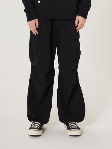 Wide-Fit Cargo Pants Black - MARKM - Modalova