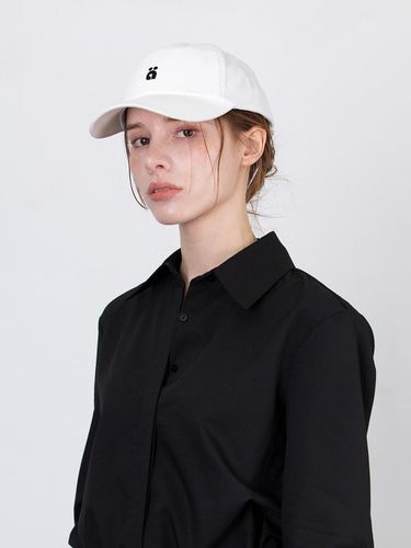 Small A Logo Ball Cap_White - Studio Flakt - Modalova