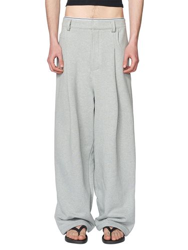 Tucked Sweatpant - Gray - LABELESS - Modalova