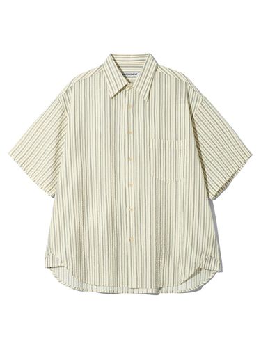 Seersucker Stripe Short Sleeves Shirt - BASEMOMENT - Modalova