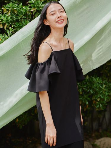 Big Frill Off Shoulder Dress_Black - TAV - Modalova