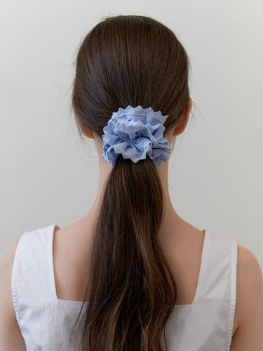 Ruffle Lace Cotton Scrunchie_Blue - KINDABABY - Modalova