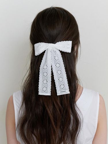 Nostalgia Tall Ribbon Pin_White - KINDABABY - Modalova