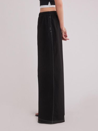 MACKENZIE Pants - Black - NYLORA - Modalova