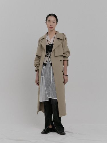 Pilling Trench Coat [Beige] - SALTY PEBBLE - Modalova