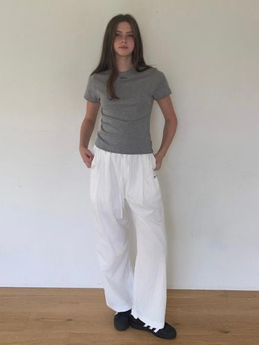 Strap Wide Pants_White - INJIACTIVE - Modalova