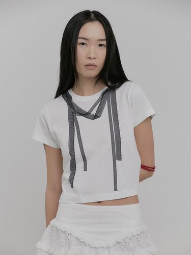 Lace Scarf Printing Top [White] - SALTY PEBBLE - Modalova