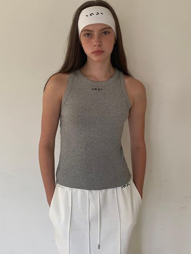 Classic Ribbed Sleeveless Top_Gray - INJIACTIVE - Modalova