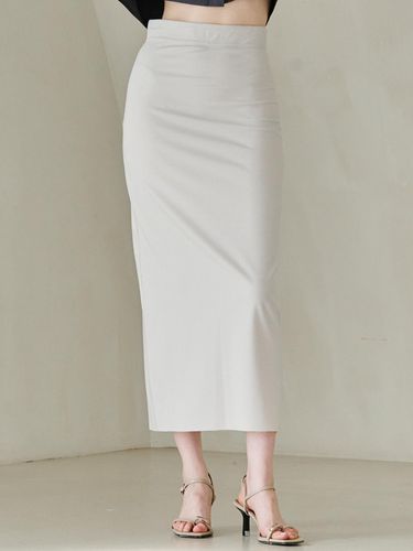 Back Slit Slim Fit Maxi Skirt - Nouve - Modalova