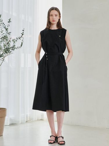 Round Neck Shirring Detail Dress - Nouve - Modalova