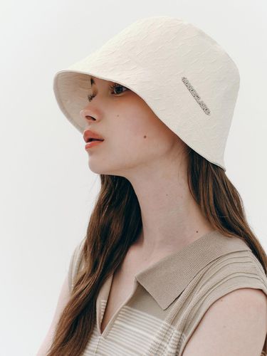 Plate Point Wrinkle Bonnet Hat - marieclaire - Modalova