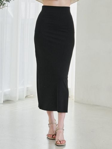 Back Slit Slim Fit Maxi Skirt - Nouve - Modalova