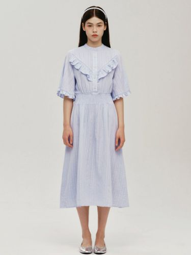 Lace Frill Smocking Dress - marieclaire - Modalova