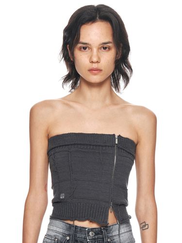 Natural Damage Zip Up Tube Top_Charcoal - Matin Kim - Modalova