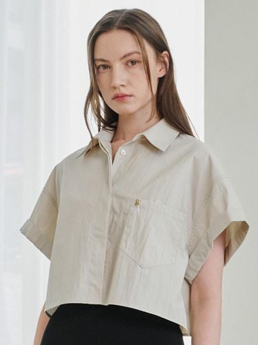 Roll Up Pocket Cropped Shirt - Nouve - Modalova