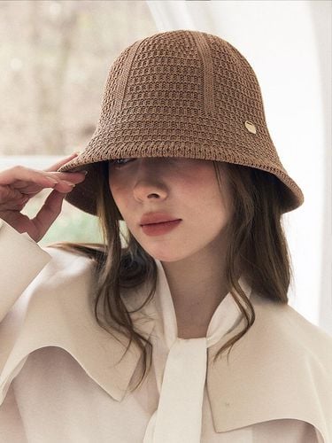 Half Stripe Bucket Hat - ACCLET - Modalova