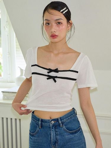 Ribbon Square Neck Crop Knit Top_White - SALON DE YOHN - Modalova