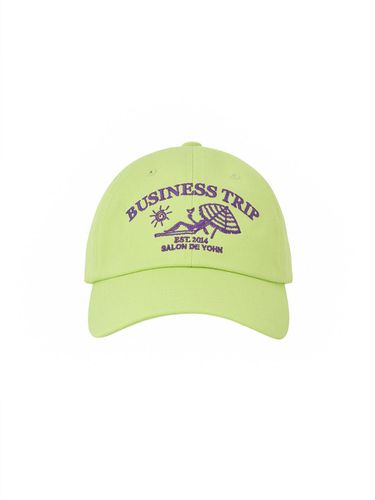 Business Trip Ball Cap_ Light Green - SALON DE YOHN - Modalova