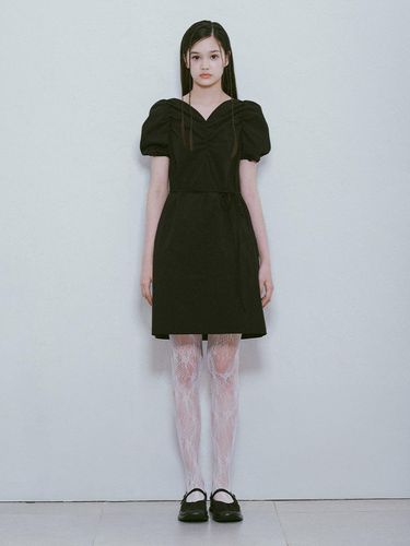 Heart Neck Mini Dress_Black - RAIVE - Modalova