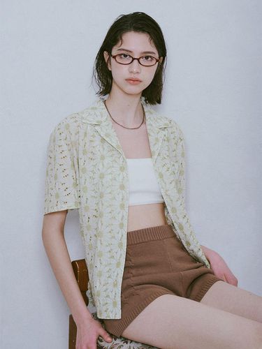 Flower Collar Blouse_Green - RAIVE - Modalova