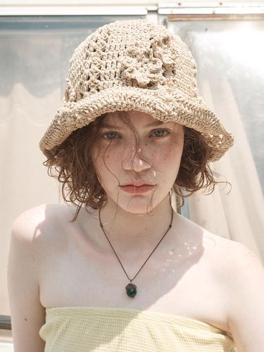 Handmade Crochet Bucket Hat_Beige - FUNFROMFUN - Modalova