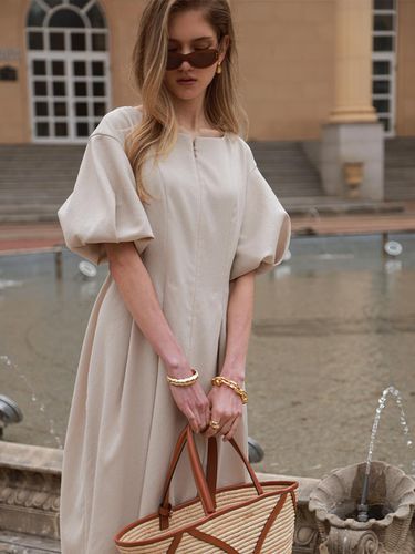 Adela Long Dress (Sand Beige) - NOMINATE - Modalova