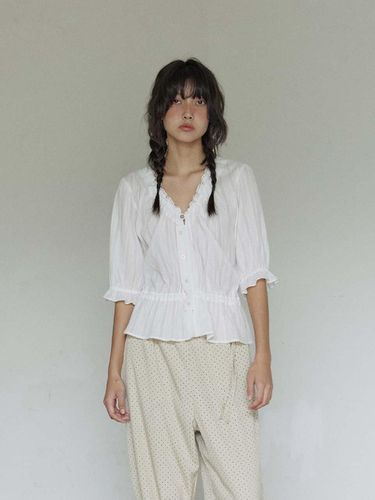 Breeze Lace Blouse_White - HOKUSPOKUS - Modalova