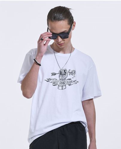 VICTORY T-Shirt - White - WEST GRAND BOULEVARD - Modalova